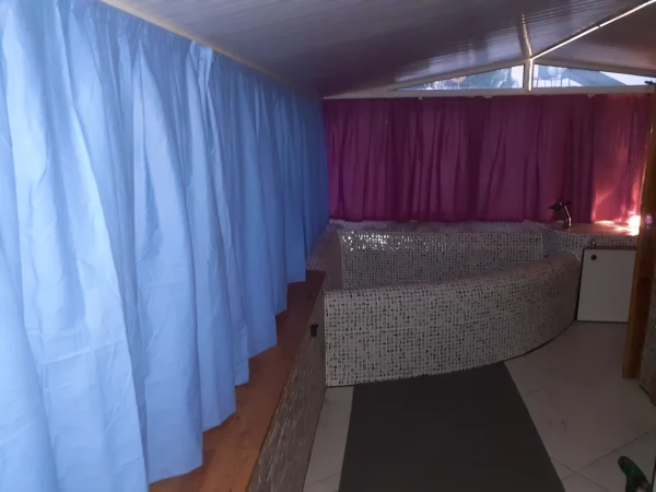  Jakuzzi